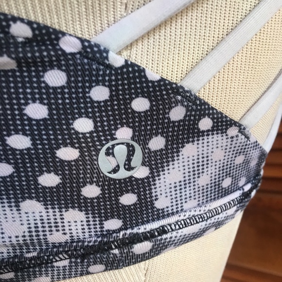 ❤️FINAL❤️Lululemon sports bra, navy &white dots - Picture 4 of 6